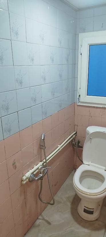 Ünvan: Azadlıq metrosuna 10-12 dqlık məsafədədir. Kirayə — 7