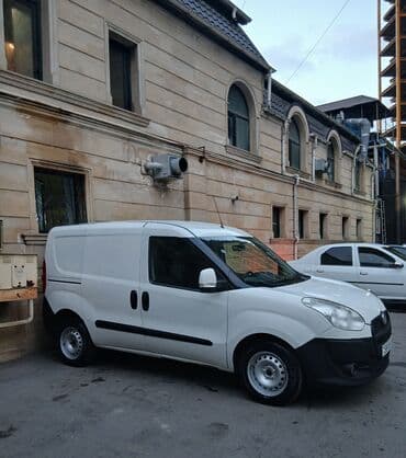 Avtomobil alışı: Fiat Doblo yük furqonu - Korpus: ağ rəng, sürgülü yan qapı və — 2