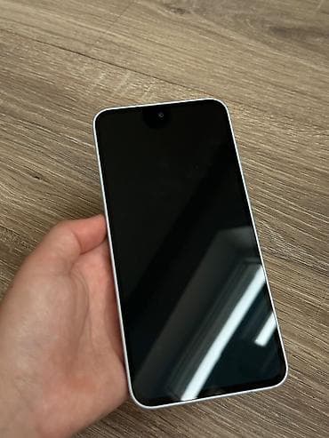 ucuz telefon satisi: Samsung Galaxy A35 5G, 256 ГБ, цвет - Белый — 3
