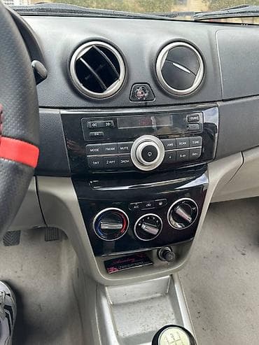 Changan Alsvin V3: 1.4 l | 2018 il 135000 km Sedan — 9