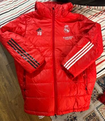 qaqa geyimi: Real Madrid futbol klubunun Adidas qış kurtkası. XL olcu, ideal — 1