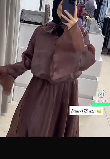 Paltar cəmi 1 dəfə geyinilib. 175 manata alınıb, tam təzə