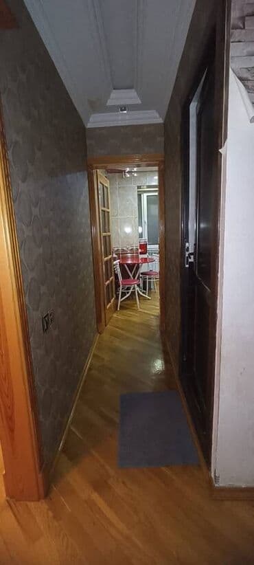 aylıq kirayə ev: Suraxanı rayonu,Qaracuxurda massallah marketin yanında,9 — 10