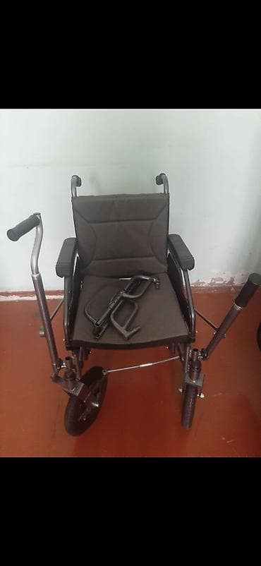 abc design 3 tec universal arabalar: Yüngül çərçivəli əlil arabası - Material: möhkəm metal çərçivə — 1