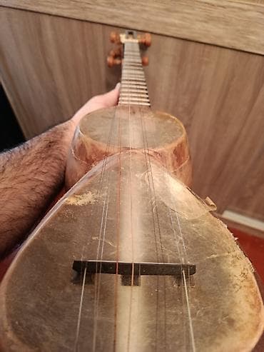 Zərb alətləri: Tar satilir təmiz tut agacındandır çanaği qolu isə qoz agacıdir 1250 — 5