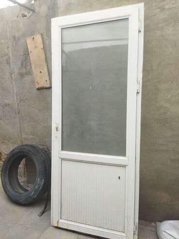 plasik qapi: İşlənmiş Plastik qapı 90x205 sm Ünvandan götürmə — 1