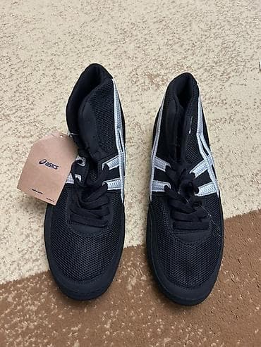 Yenidir, istifade olunmayib ASICS güləş ayaqqabısı - Brend/model