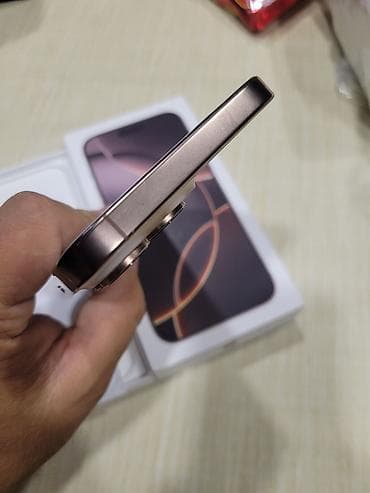 pro controller: IPhone 16 Pro Max, 256 GB, Desert Titanium, Face ID — 5