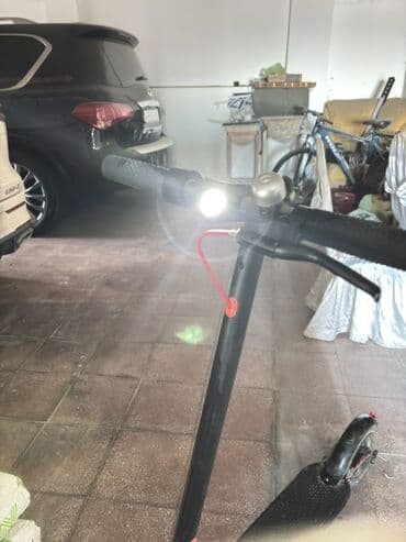 самокат детский: Б/у Электросамокат 10", 251 - 350 Вт, 26 - 35 км/ч, Самовывоз — 9