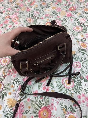 canta satışı: Stradivarius brendinin cantasi. 59 azn alinib. 12 azn satiram. Yaxwi — 3