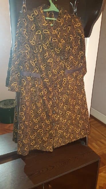 qadın ev geyimləri: ● Xalat ● Qadın üçün. Təzə. Materialı- Vilvet. Ölçüsü - 54-56 — 3