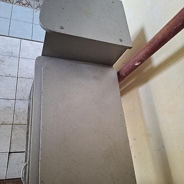 TV altlığı: İşlənmiş, Düz TV altlığı, Polkalı — 2