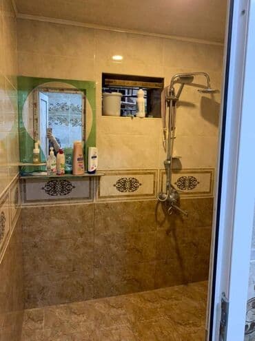 əhmədli ev: 6 otaqlı, 200 kv. m, Orta təmir — 16