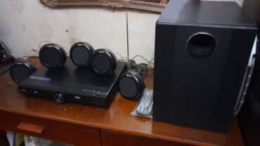 Musigi mərkəzi LG 5,1 resiver Aux, Usb,Fm radio,Dvd cd mp3 6 dənə