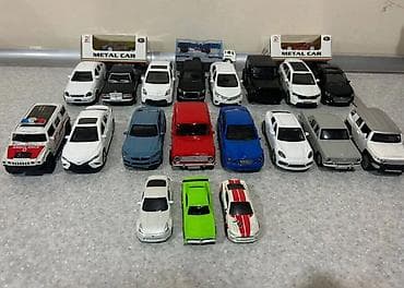 lizing kredit masinlar: Ağ rəngli oyuncaq miniatür krossover avtomobil modeli - Material — 3