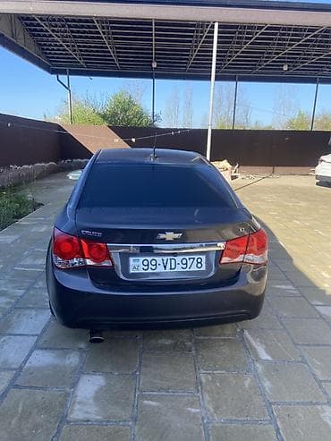 volkswagen golf 1 4 tsi: Chevrolet Cruze LT sedan - Kuzov: 4 qapılı sedan, qara/əlif rəng — 4