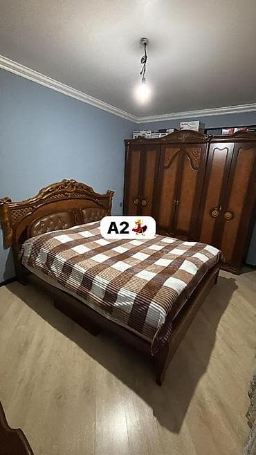 AYNUR 2💃 MALAZİYA DOLABı 290 azn Və Taxtı 220 azn Təcili SATILIR