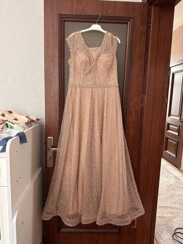 böyük bədən toy paltarları: Toy donlari cemi bir defe geyinlib - Rəng: şampan/nude tonları - — 2