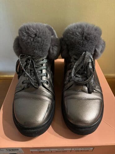 Çəkmələr: Ölçü: 39, İşlənmiş — 1