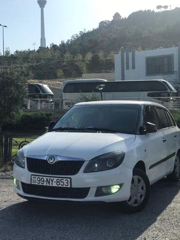 дом на колесах turbo az: Skoda Fabia Combi, ağ rəng, universal kuzov. Özəlliklər: - Geniş — 2