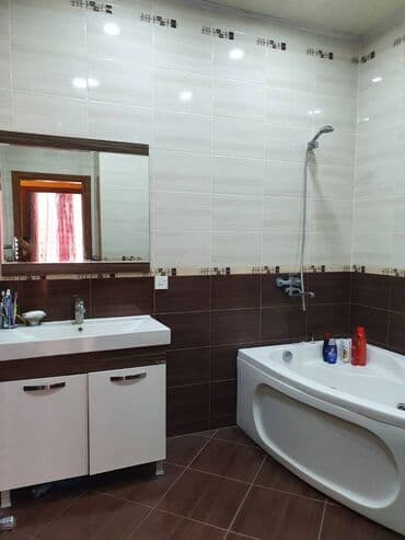 gencede 3 otaqli evlerin qiymeti: 3 otaqlı, Yeni tikili, m. Gənclik, 126 kv. m — 9