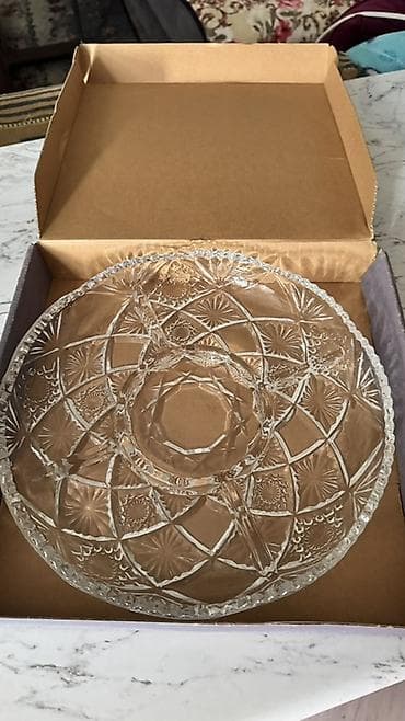 Kənaqlı şüşə meyvə/çərəz qabı - Material: şəffaf, ağır şüşə (kənaqlı