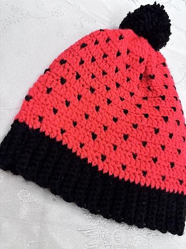 bos qutu: Qırmızı əl toxuması papaq - Material: qalın, yumşaq akril/əyri iplik — 6