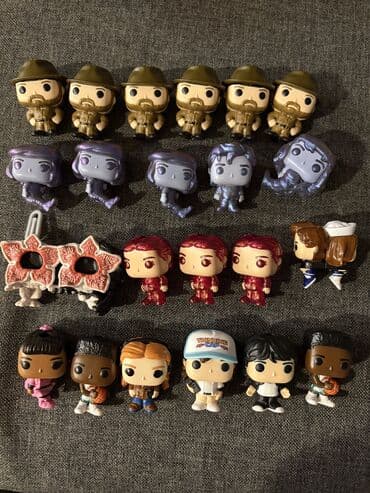 statuetka heykel: STRANGER THINGS kinder joy oyuncaqlar — 1