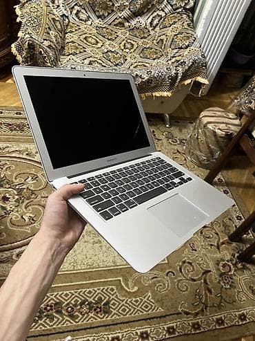 apple notebook qiymetleri: Tezeden secilmir 6 ay zemanet verilir Apple MacBook Air 13" - Ekran — 8