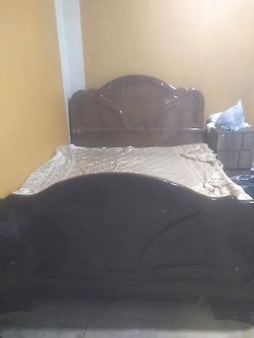 yumru kravatlar: Yataq otağı dəsti - Material: Taxta, parlaq lak örtüklü - Komplekt — 1