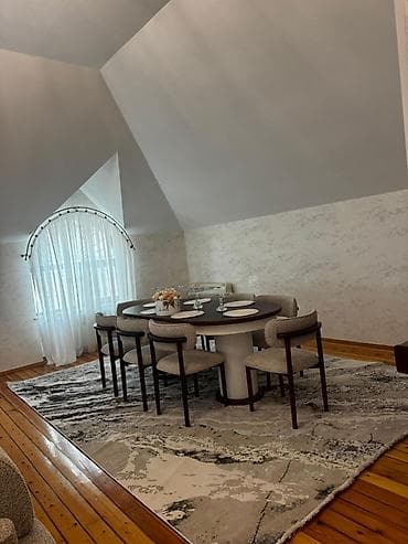 Mebel dəsti – qonaq otağı və makiyaj masası Qonaq otağı: - Yumşaq