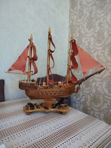 model iş: Əl işidir, taxta və parçalarından hazırlanmış dekorativ gəmi modeli — 2