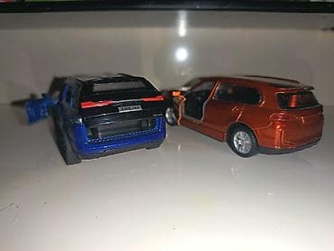 usaq velosipedi: Miqyaslı kolleksiya modeli – BMW X7 SUV oyuncaq avtomobil - Material — 2