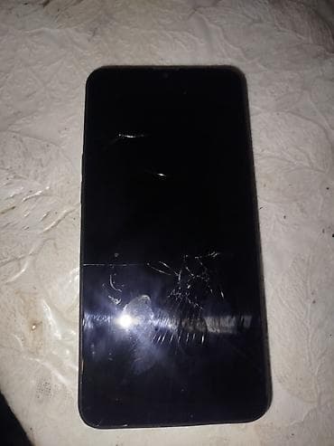 Samsung Galaxy A10, 32 GB, rəng - Qara, Qırıq