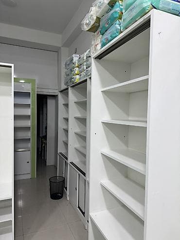 aptek vitrinləri: Aptek üçün tam vitrin və mebel dəsti Tərkib: - Ön kassaya uyğun — 4