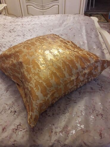 диваны в баку фото: Təzədir.qaz tükündəndir. 4 ədəddir. birisi 20 azn dir. çox endirimli — 2