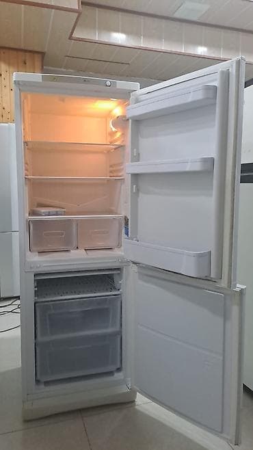 2 qapılı Indesit Soyuducu Satılır, rəng - Ağ