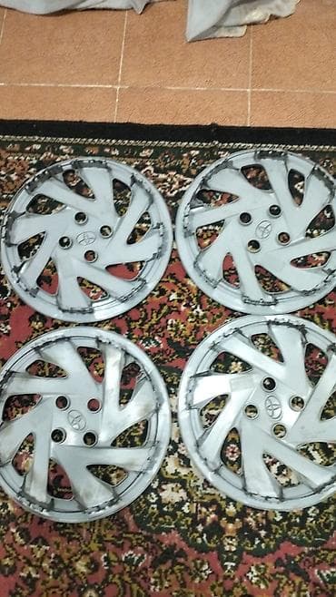 disk satilir: İşlənmiş Kolpak Toyota R 15 — 2