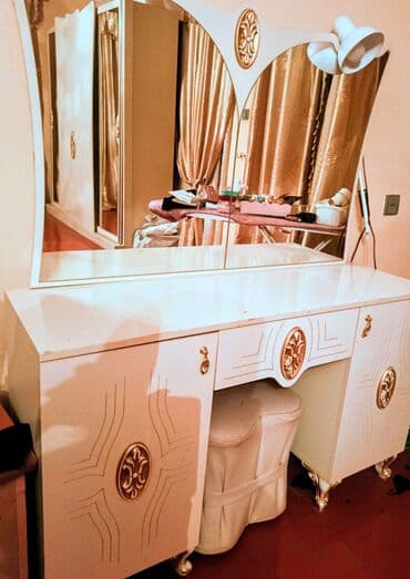 Pufiklər: İkinəfərlik çarpayı, Dolab, İşlənmiş — 4