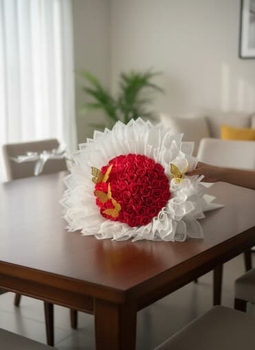 gozel gul sekilleri: Qırmızı güllərdən ibarət dəbdəbəli buket - Tərkibi: onlarla ədəd — 1