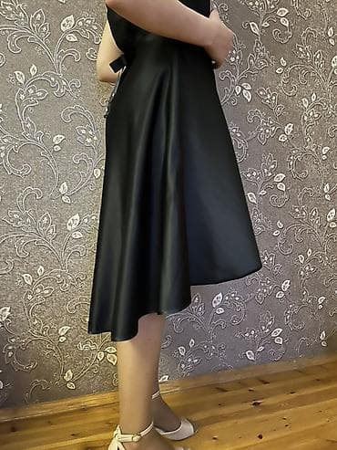 Костюмы: Qadınlar üçün zərif qara dəst - Tərkib: midi ətəkli don və qısa — 5