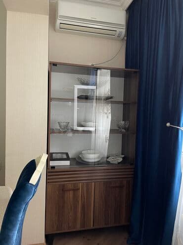 qedimi servant: İşlənmiş, Açılan, 4 qapılı Düz dolab, Servant, Azərbaycan — 2