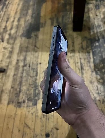 Mətbəx texnikası: IPhone 12 Pro, Göy, Face ID — 2