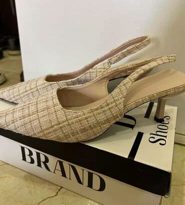 белые туфли новые: Туфли, Размер: 40, цвет - Бежевый, Новый — 2