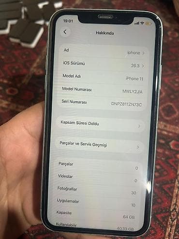 realme telefonlar: IPhone 11, 64 GB — 6
