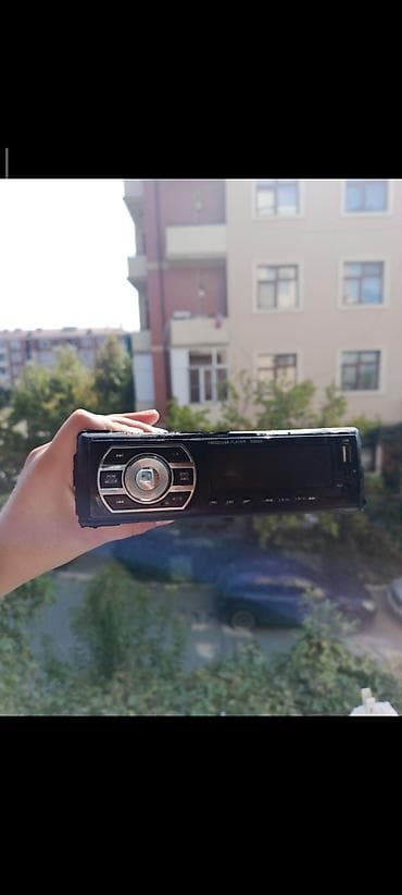 bmw e39 manitor: Maqnitol, AUX — 3