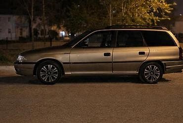 duman: Opel Astra: 1.6 l | Universal — 3