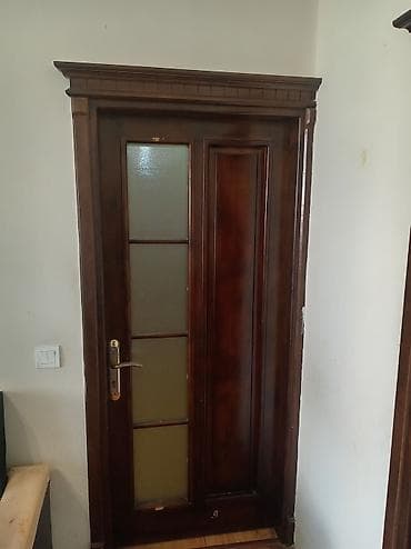 sef qaplar: Klassik tərzli massiv taxta qapı dəsti - Material: təbii ağac (tünd — 1