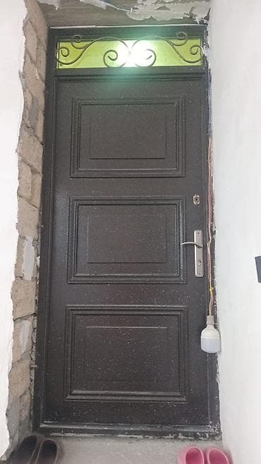 seyfi qapi: Dəmir giriş qapısı satılır. Ölçü 2.34x1 — 1