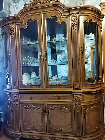 Холодильное оборудование: Стеклянная витрина-шкаф — 1